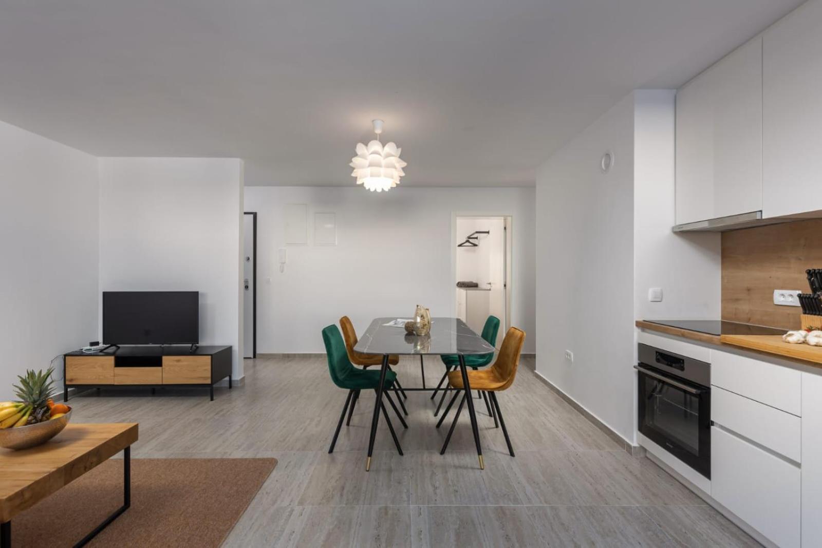 נין Apartments Cesare מראה חיצוני תמונה