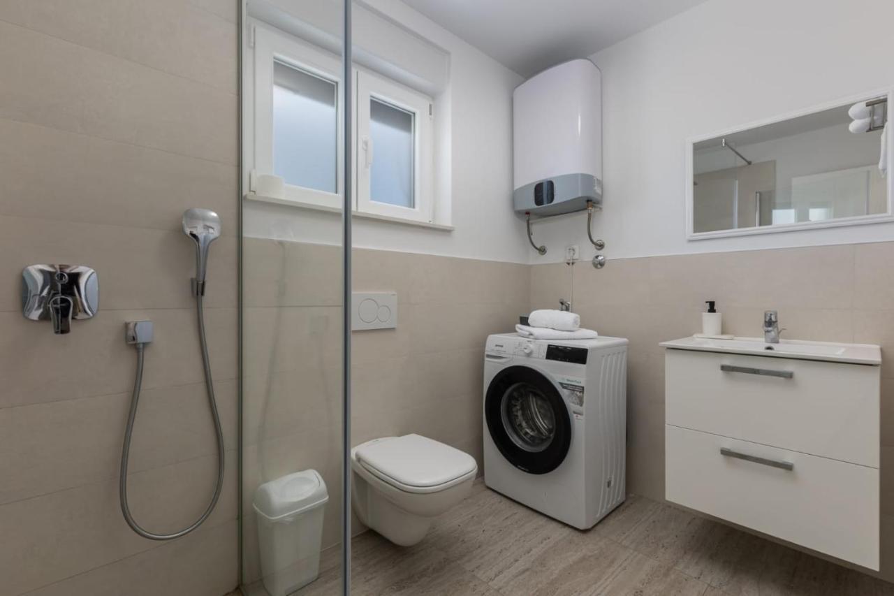 נין Apartments Cesare מראה חיצוני תמונה