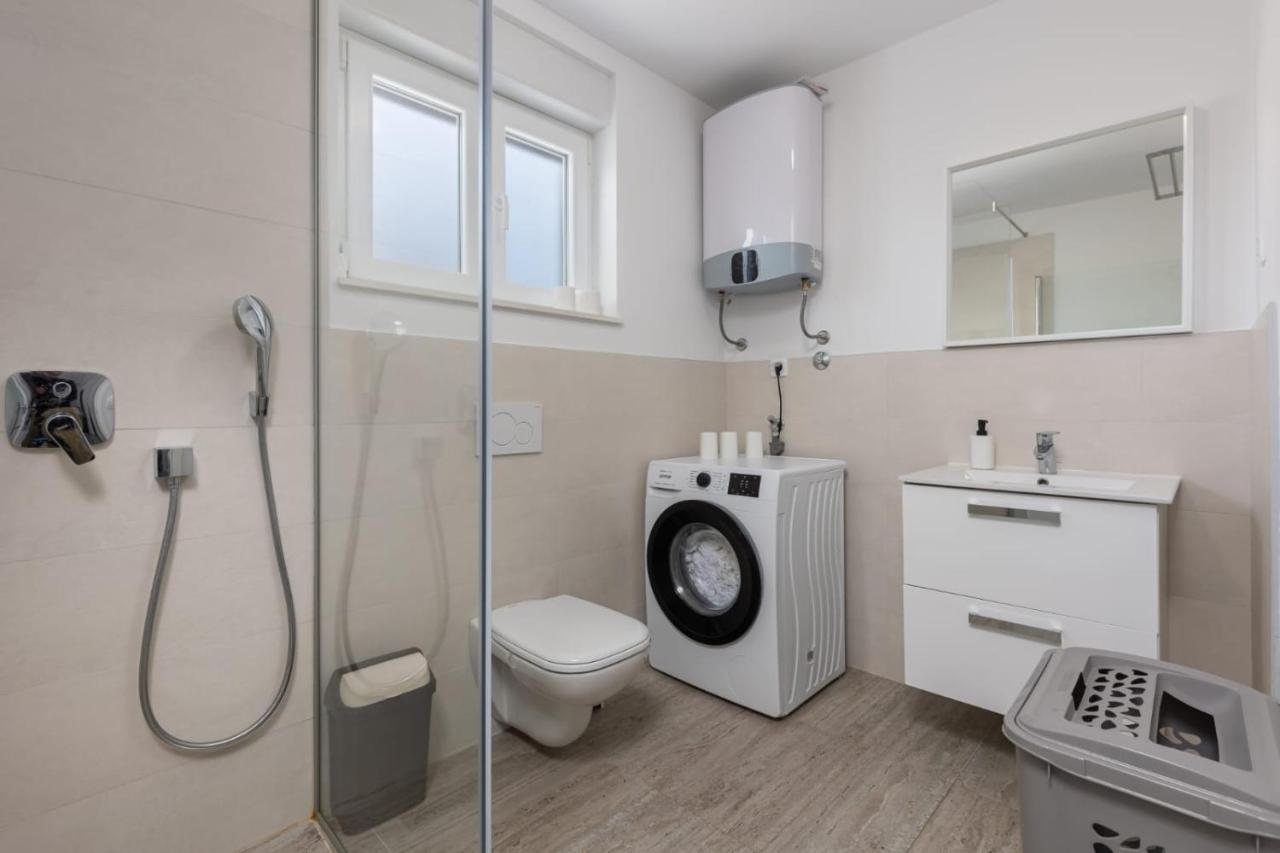 נין Apartments Cesare מראה חיצוני תמונה