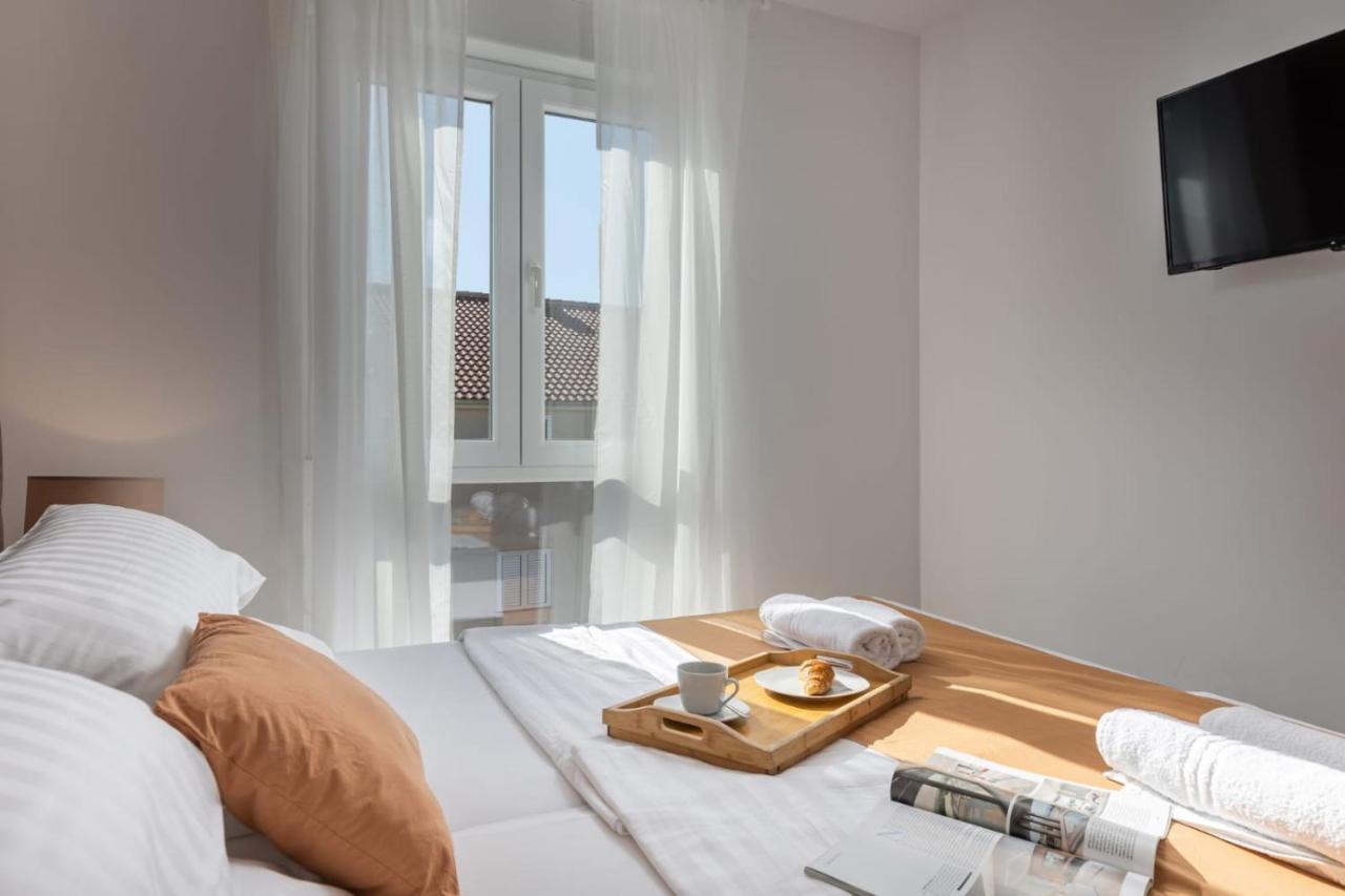 נין Apartments Cesare מראה חיצוני תמונה
