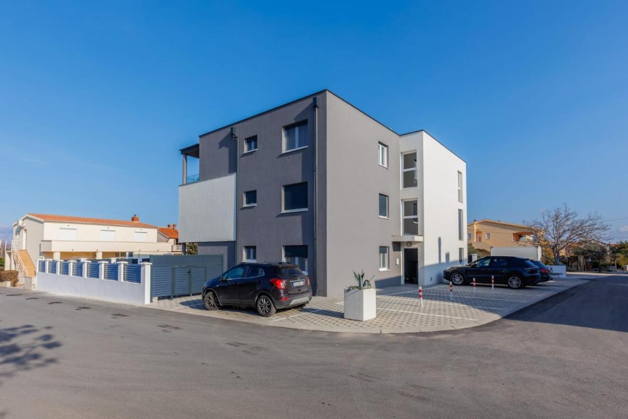 נין Apartments Cesare מראה חיצוני תמונה