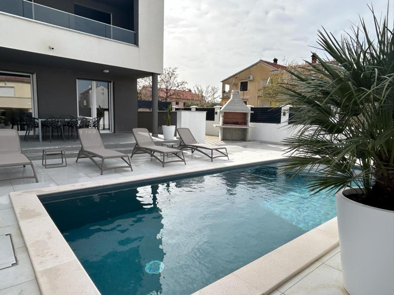נין Apartments Cesare מראה חיצוני תמונה