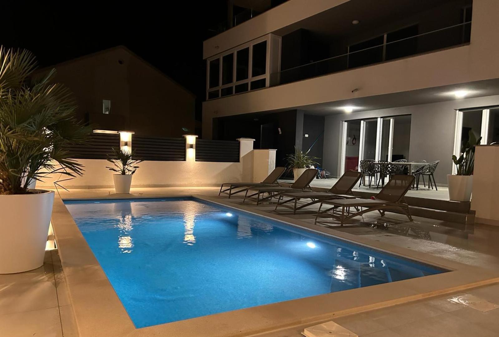 נין Apartments Cesare מראה חיצוני תמונה